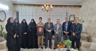 حضور مسئولان فدراسیون شمشیربازی در منزل شهید هاشم‌زاده